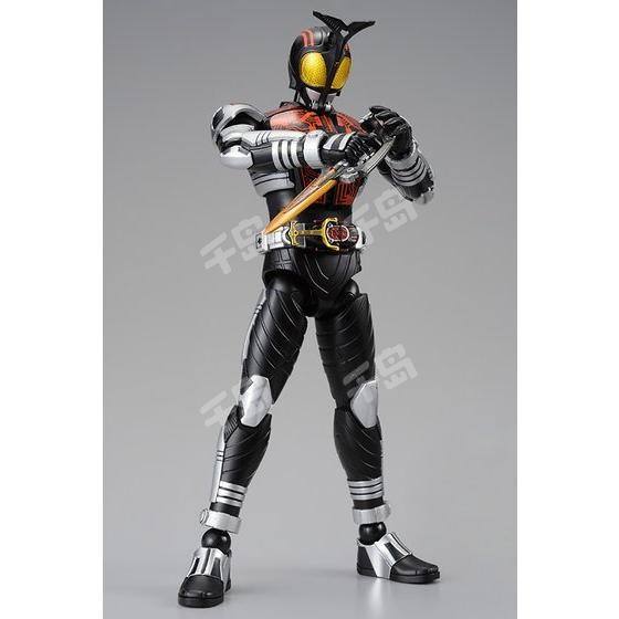 Figure-rise 6 假面骑士Dark Kabuto