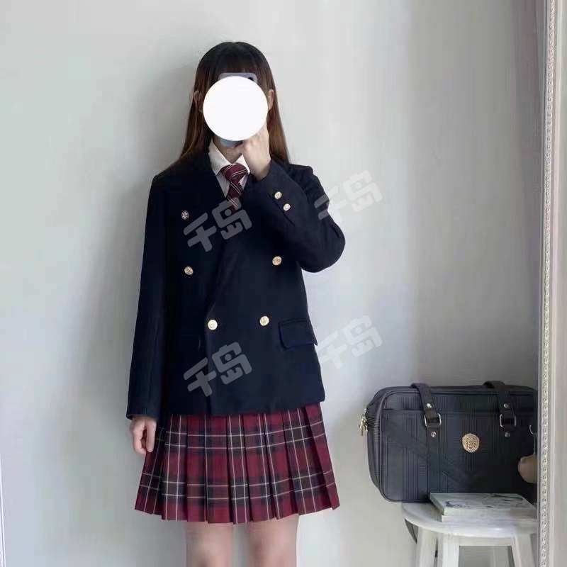 仁英女子 西服