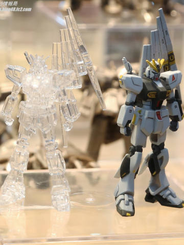 Kidou Senshi Gundam Mini Kit Collection RX-93 ν高达 Fin Funnel Equipment