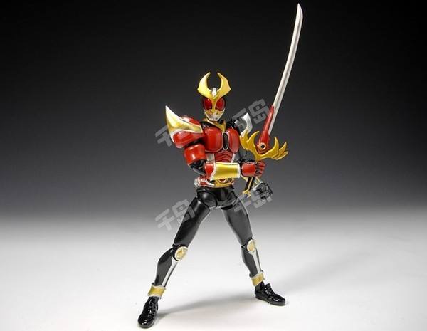 SHF 假面骑士 Agito Flame Form