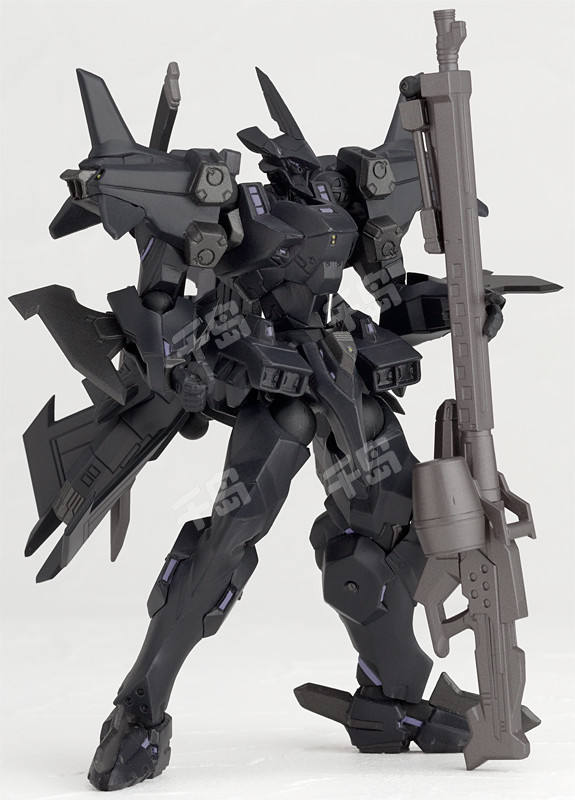 Revoltech Revoltech Muv-Luv Alternative EF-2000 “台风” Wilfried von Aichburger Model