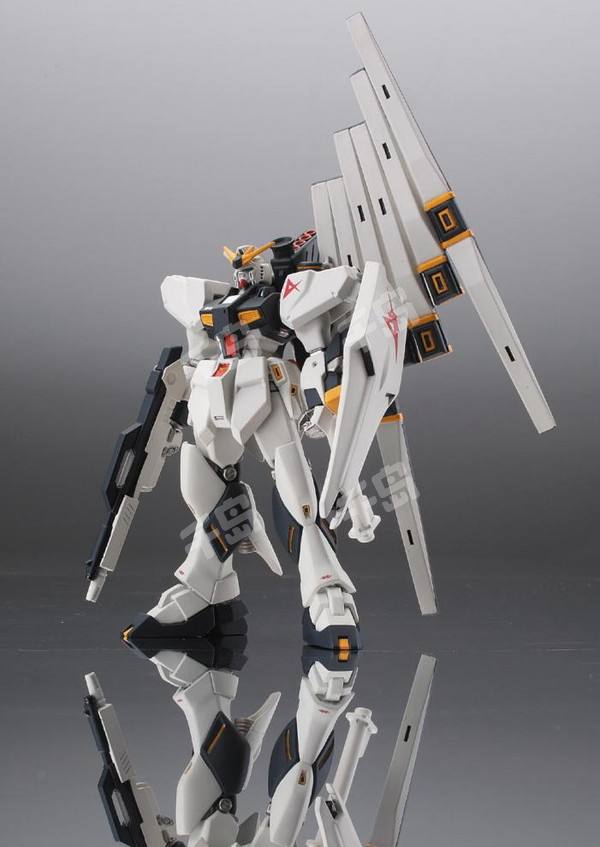 GUNDAM STANDart RX-93 ν高达