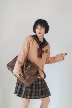 陵西高 西服-资料图