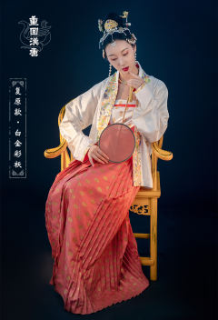 白金彩袄·袄-资料图