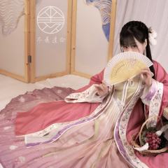 多肉葡萄·绣花包-资料图