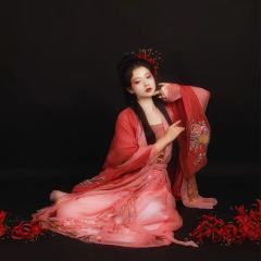 凤嫣-资料图