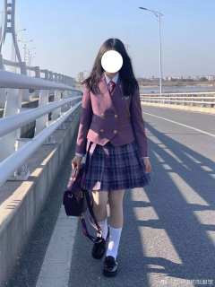 星宇中 西服-资料图