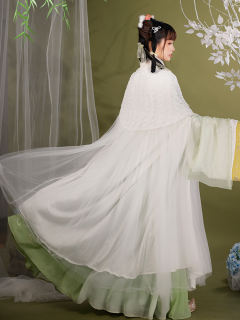 瑶台·青衫泪·鲤悦·披风-资料图