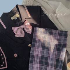 情人节·韩式制服-资料图