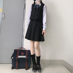 岚津中·套装-资料图