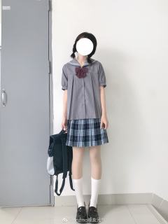 小铃葉中·衬衫-资料图