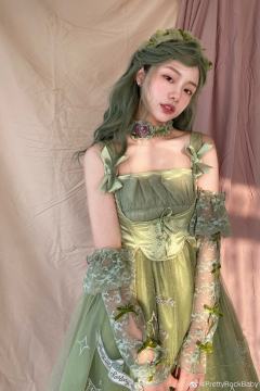 芭蕾课-资料图