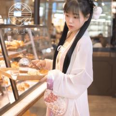 多肉葡萄·绣花包-资料图