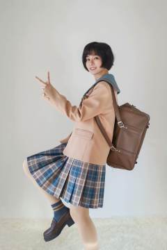 陵西高 西服-资料图