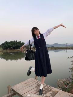 波点·领带-资料图