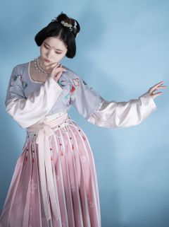 鸣沙-资料图