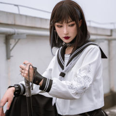神爱 中间服 套装-资料图