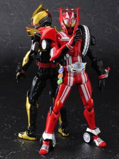 SHF 假面骑士 Gold Drive-资料图