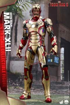 1:4比例珍藏人偶 钢铁侠MARK 42 豪华版-资料图