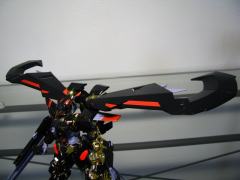 1/100 高达SEED DESTINY模型 MBF-P01-Re2 异端高达金色机 天 蜜纳 天 蜜纳-资料图