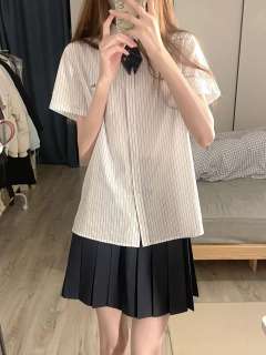 条纹衬衫-资料图