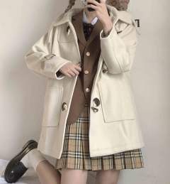 连帽牛角扣-资料图