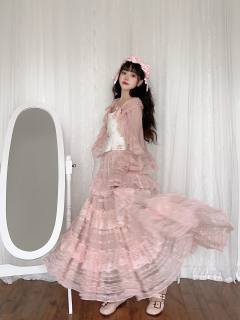 关于郁金香 花墙系列 衬裙-资料图