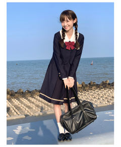 安莉丝女子学院·套装-资料图