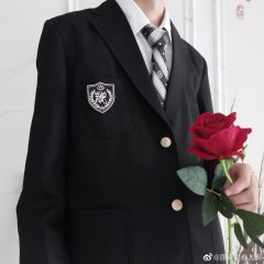 两粒扣西服-资料图