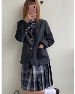 两粒扣西服-资料图